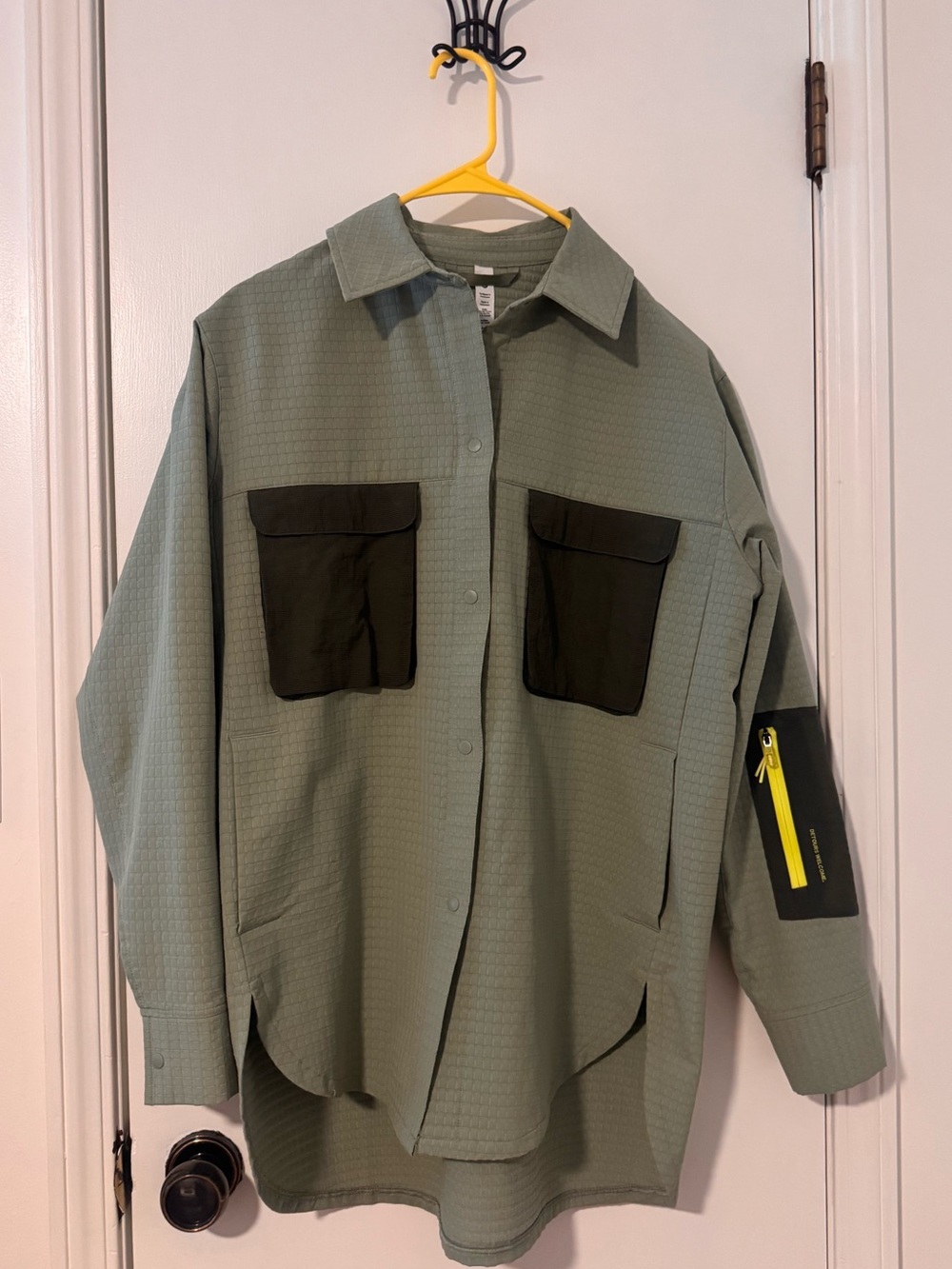 Lululemon Olive Green Utility Shirt Jacket with Contrast Pockets